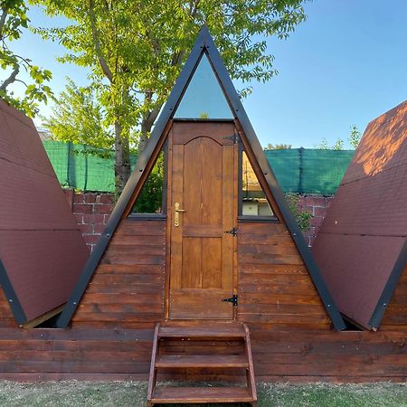 The Hood - Shkodra Backpackers Hostel Εξωτερικό φωτογραφία