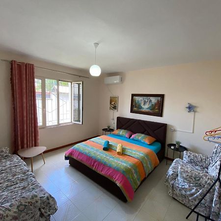 The Hood - Shkodra Backpackers Hostel Εξωτερικό φωτογραφία