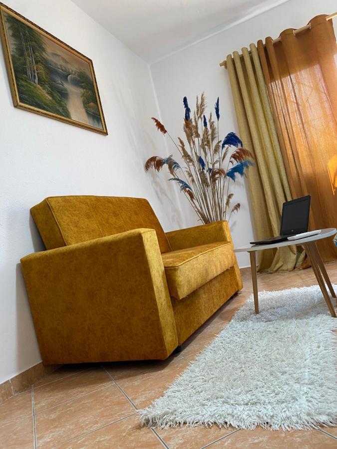 The Hood - Shkodra Backpackers Hostel Εξωτερικό φωτογραφία