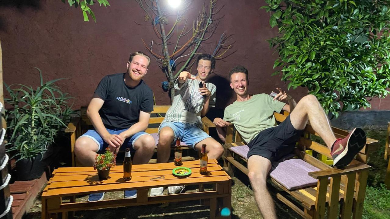 The Hood - Shkodra Backpackers Hostel Εξωτερικό φωτογραφία