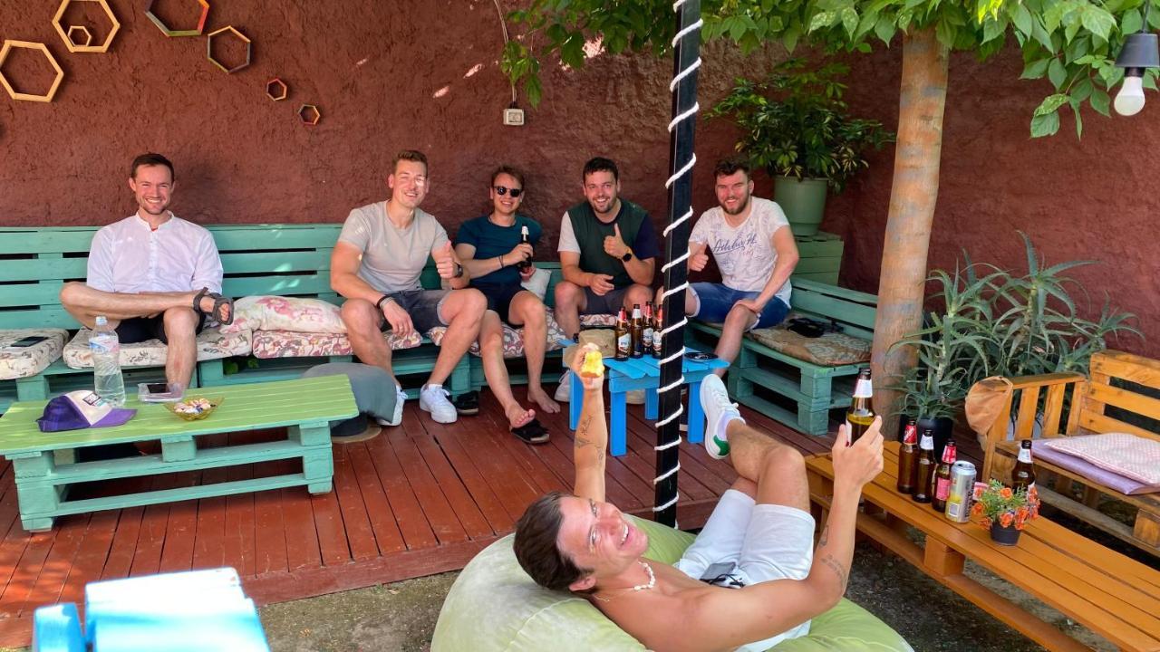 The Hood - Shkodra Backpackers Hostel Εξωτερικό φωτογραφία