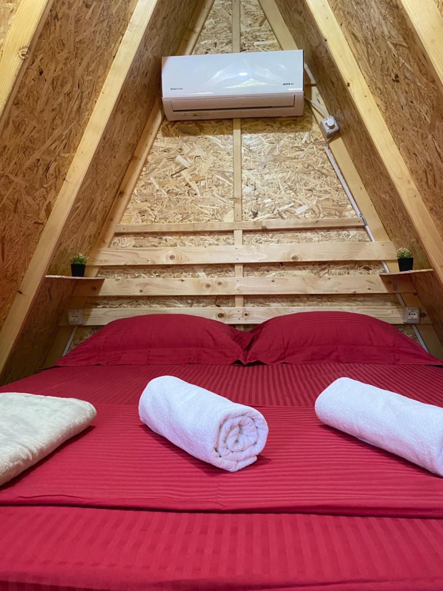 The Hood - Shkodra Backpackers Hostel Εξωτερικό φωτογραφία