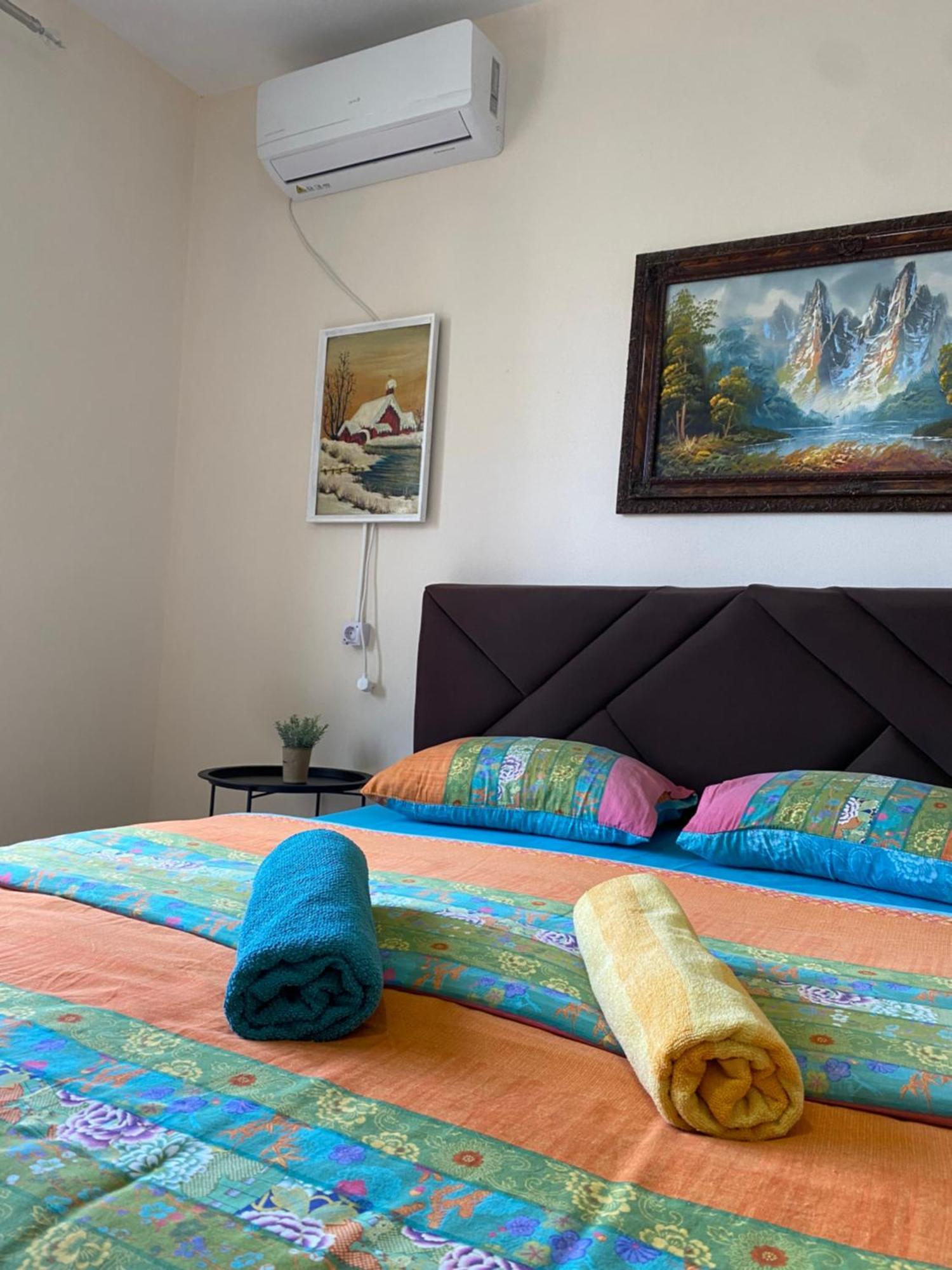 The Hood - Shkodra Backpackers Hostel Εξωτερικό φωτογραφία