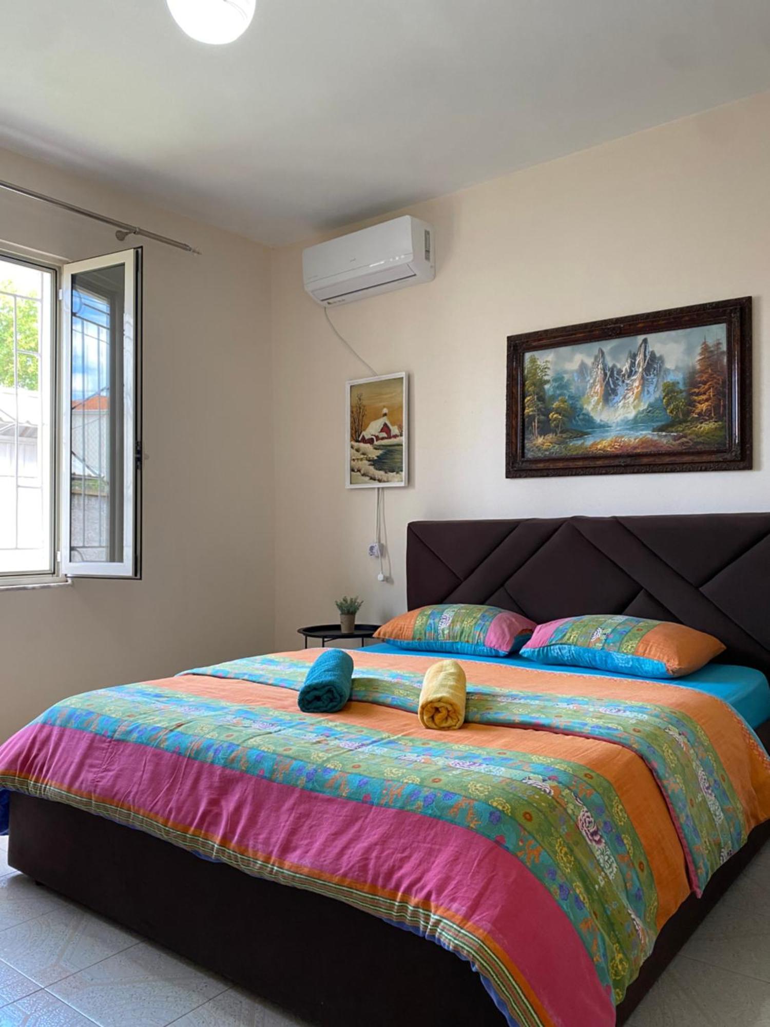 The Hood - Shkodra Backpackers Hostel Εξωτερικό φωτογραφία