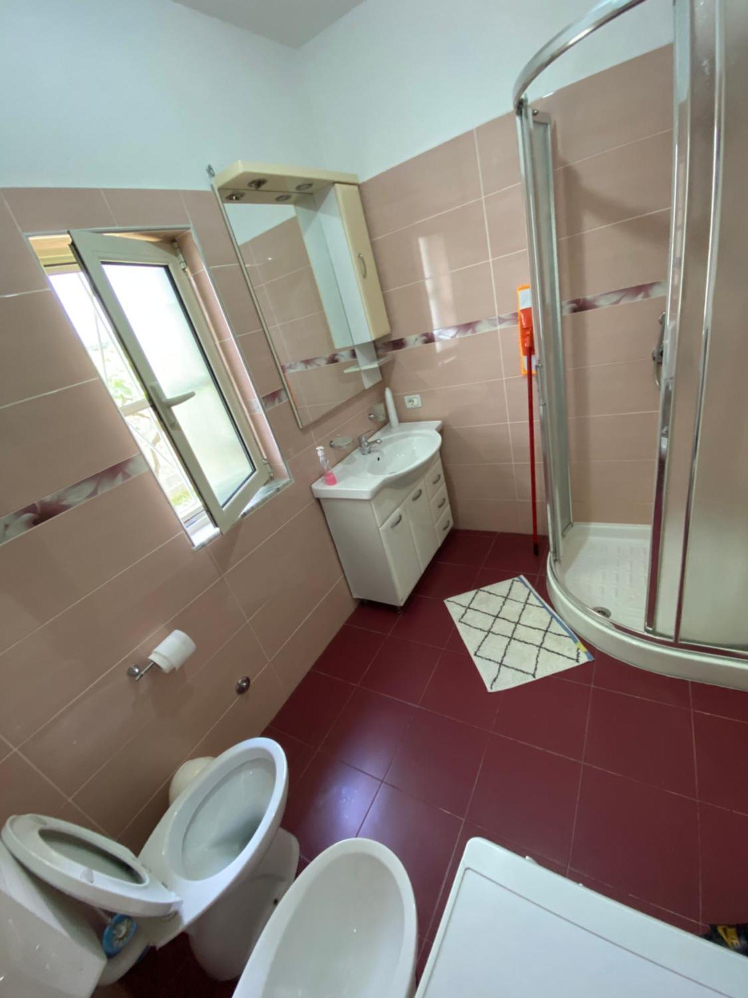 The Hood - Shkodra Backpackers Hostel Εξωτερικό φωτογραφία